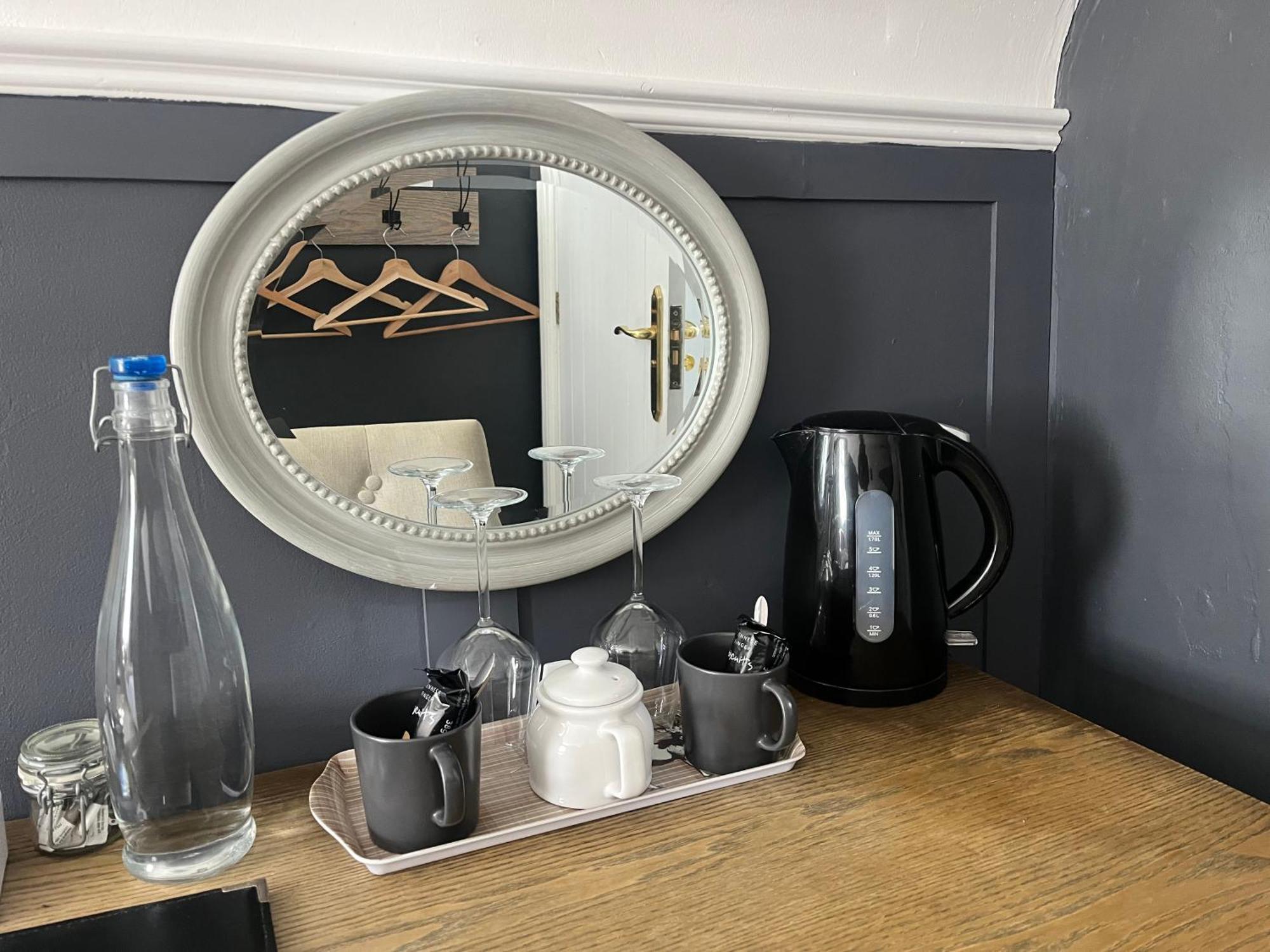 Small Double En Suite,1500933124:JPEG
