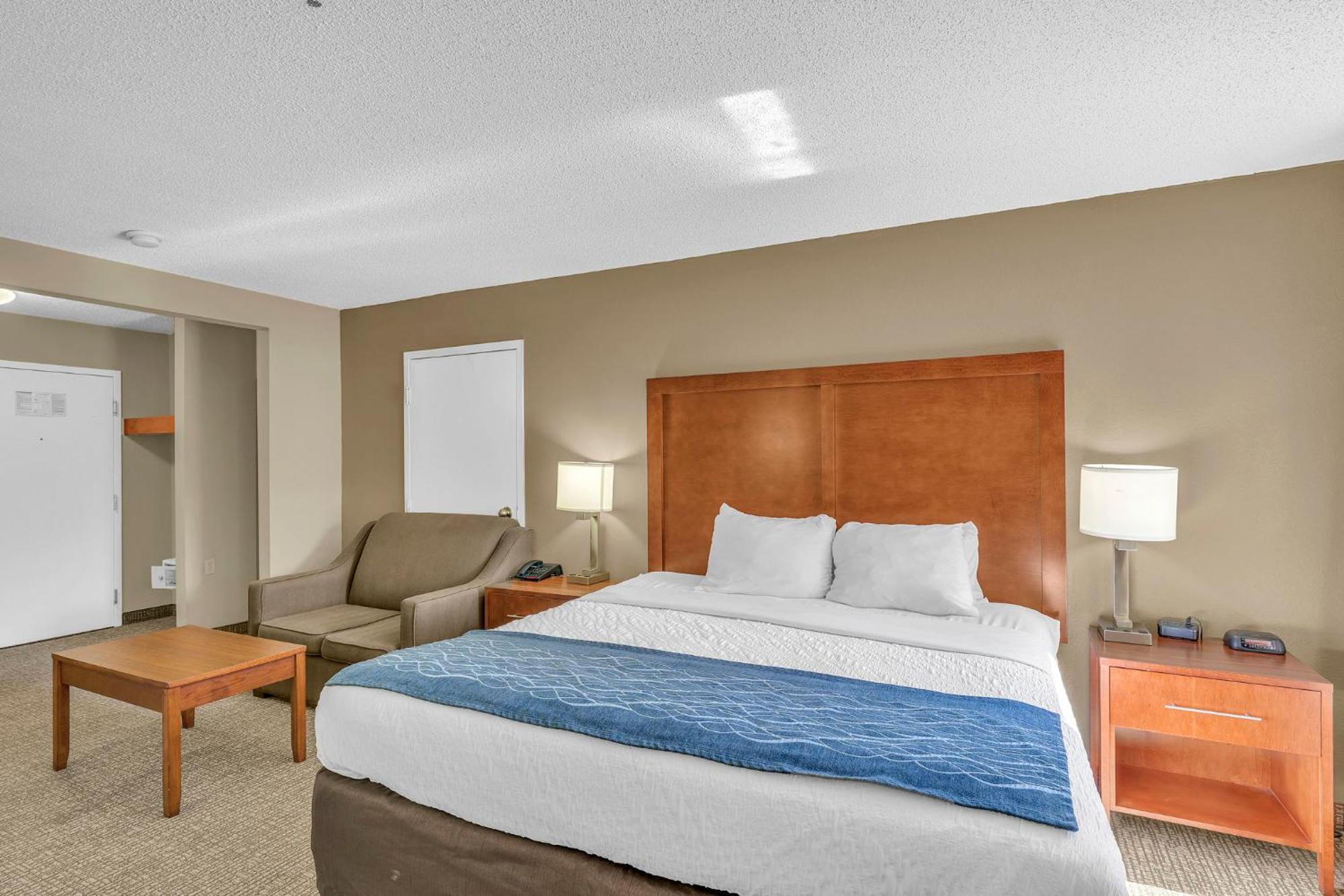 Deluxe Suite,1766617552:JPEG