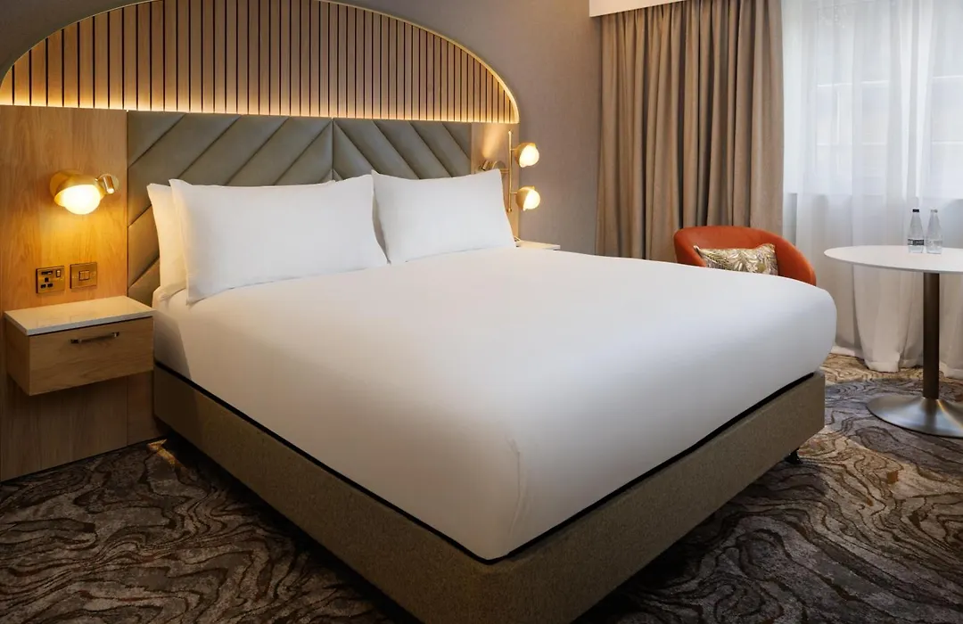 Doubletree By Hilton Bristol North-1