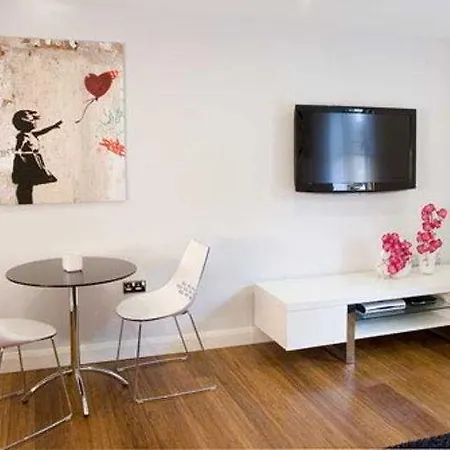 Geometric Serviced Apartments Bristol-2