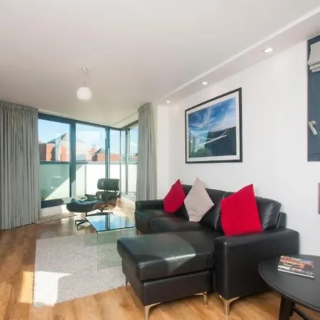 Cleyro Apts Finzels Reach-2