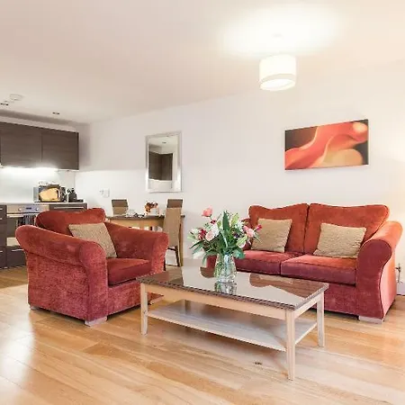 Premier Suites Bristol Cabot Circus-3